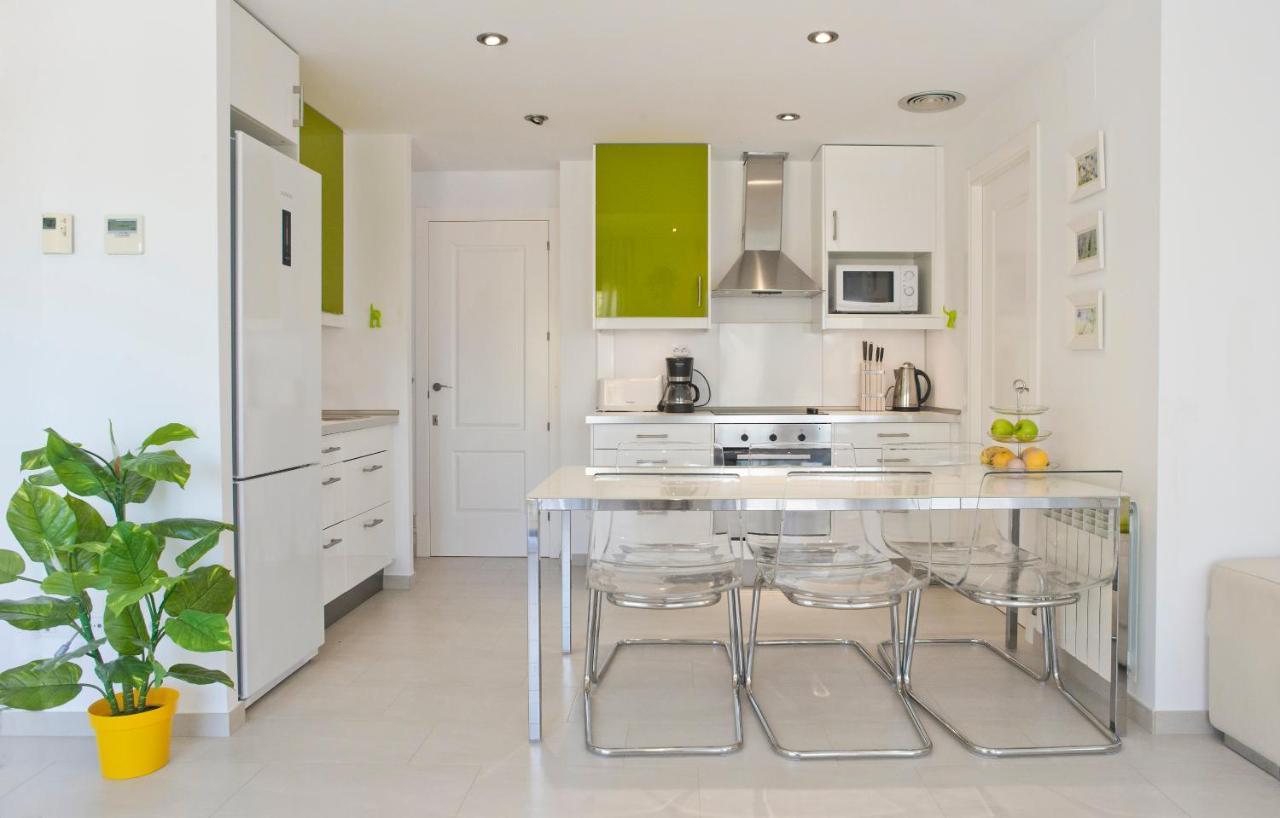 Appartamento Tranquil Duplex In Sitges, Barcelona,Sea Views, Parking, Terrace Esterno foto