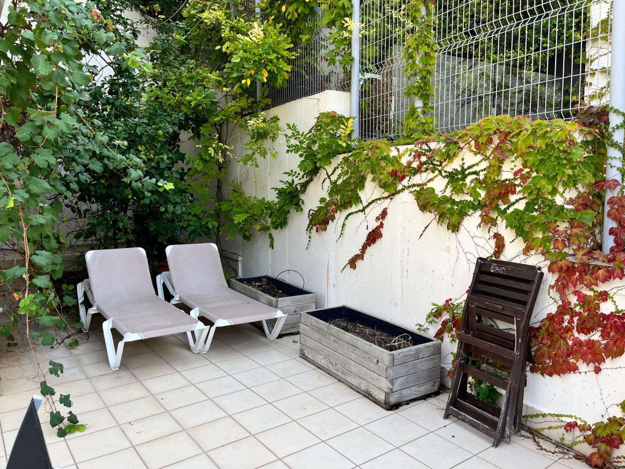 Appartamento Tranquil Duplex In Sitges, Barcelona,Sea Views, Parking, Terrace Esterno foto
